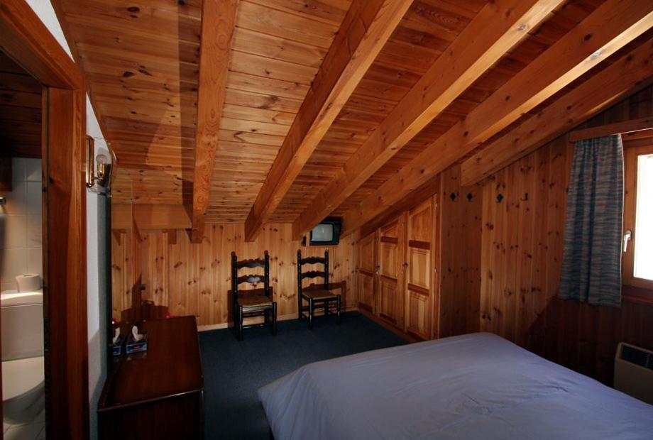 Hotel Garni Les Bouquetins Циналь Экстерьер фото