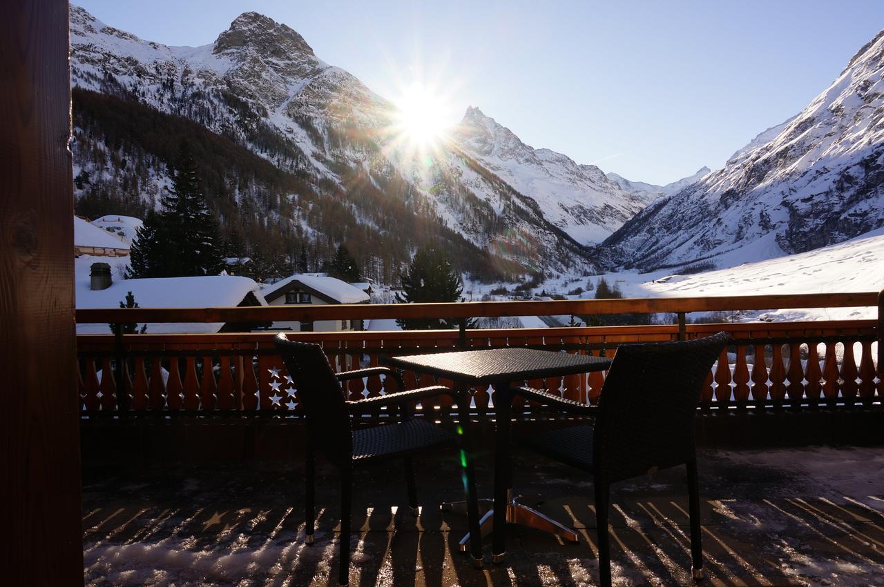 Hotel Garni Les Bouquetins Циналь Экстерьер фото
