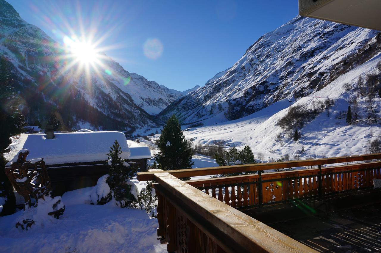 Hotel Garni Les Bouquetins Циналь Экстерьер фото