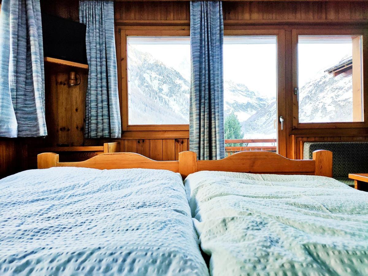 Hotel Garni Les Bouquetins Циналь Экстерьер фото